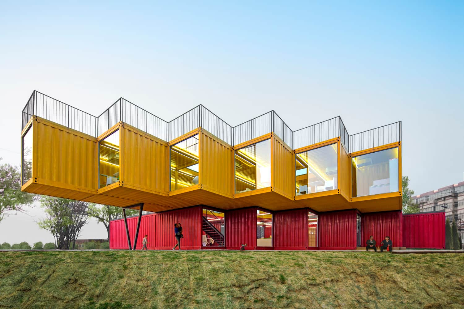 Hoe bouw je een containerhotel?