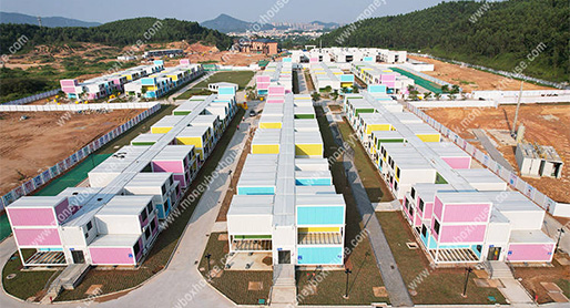 Wat een grootschalig perfect containerhuisproject van Moneybox